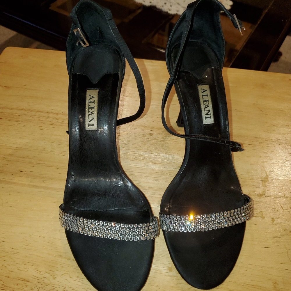 Alfani strap heel